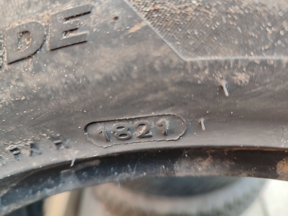 Шини Ханкок та Аустон 215/55/16 , з Німеччини, гарні свіжі зимові пари