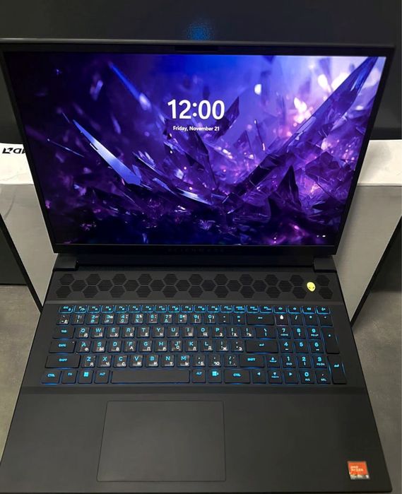 Alienware M18 R1 [AMD 9 7945/32Gb DDR5/1Tb SSD/7900M 16Gb/480Hz]: 82 ...