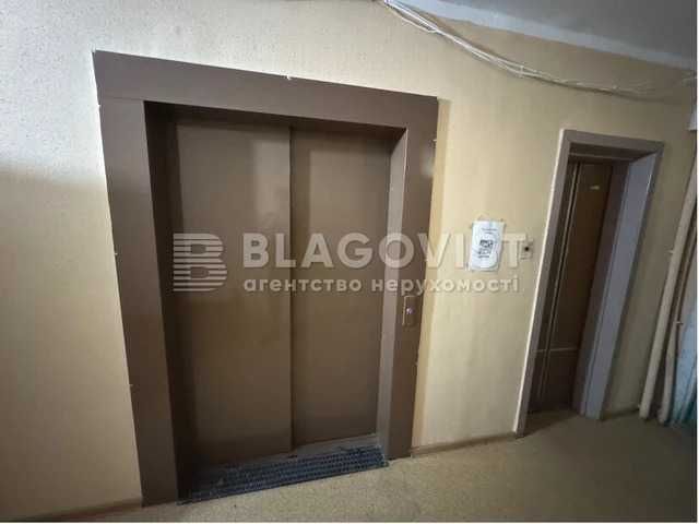 Продаж 4к квартира Райдужна 5 озеро Райдужне безготівковий