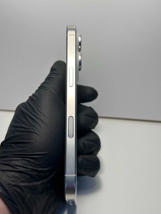 Appel iPhone 16 PRO - 256GB