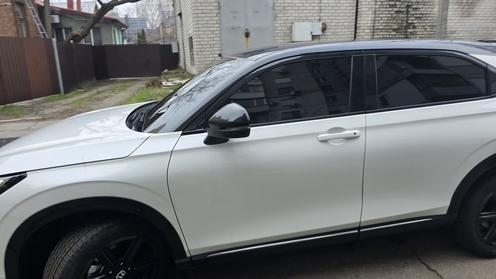 Продам Honda ens1 2024г 40т км , белая, с салона, черная крыша,