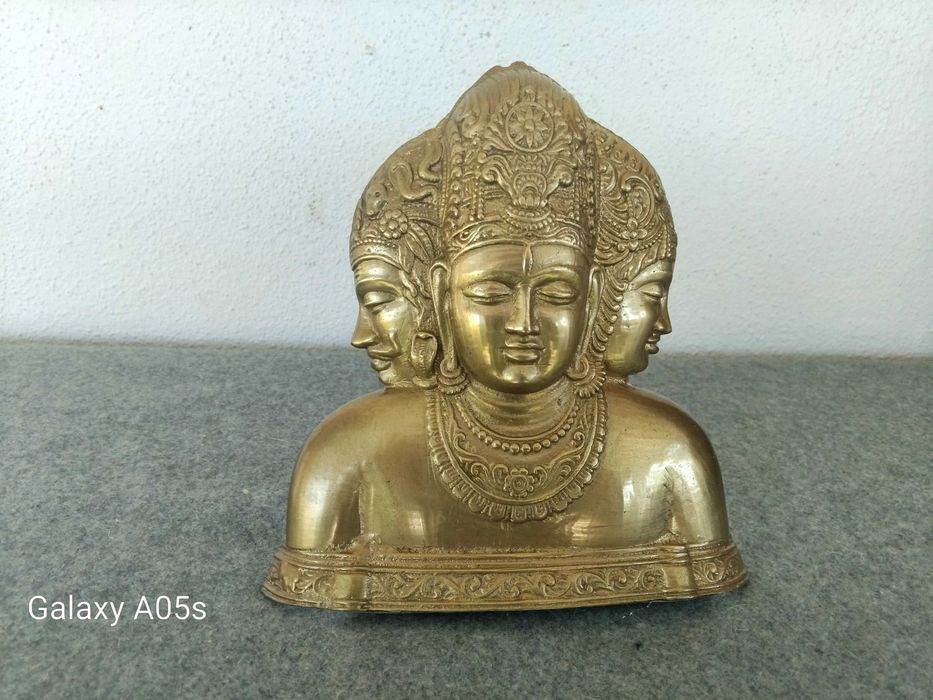 Статуэтка трехликого индийского бога Брахмана.Бронза.18х16