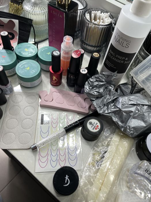 Найбільший професійний набір для манікюру з лампою та подарунком