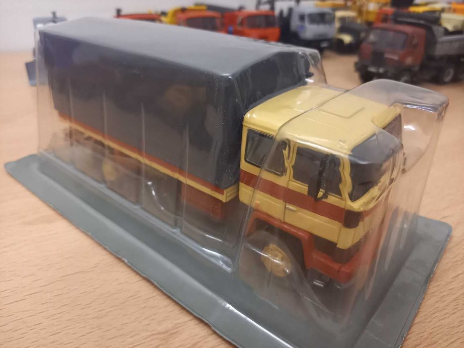 Колекційні масштабні моделі вантажних автомобілів (7)