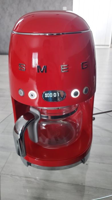Кавоварка  SMEG.  Mod / DCF02RDEU. SI.01