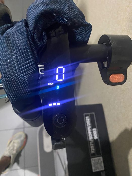 Trotinete elétrica como nova