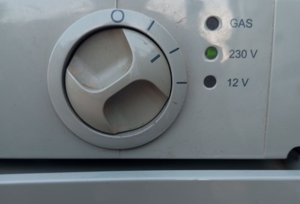 Frigorífico a gás, 12v e 220v