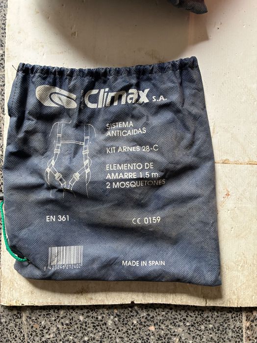 Arnês de segurança "CLIMAX" 28 C c/corda de 1,5 metros e mosquito