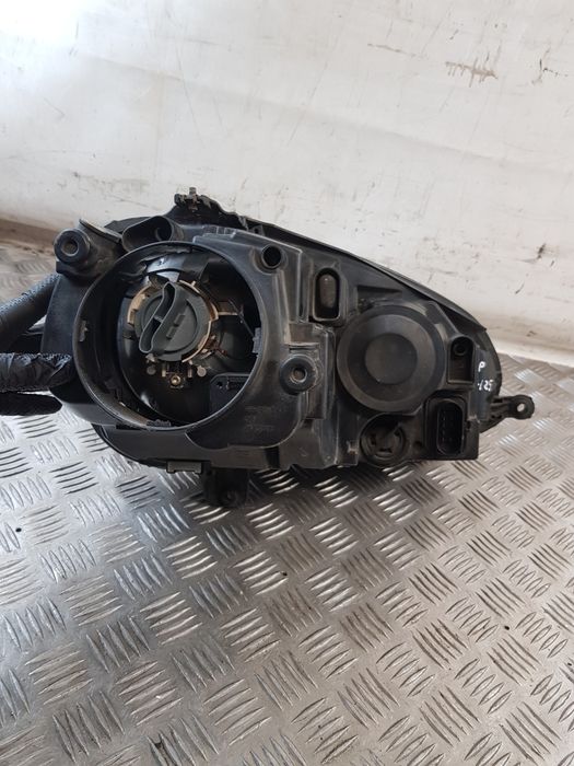 Lampa Lewa Przód 1Eg24700701 Vw Golf V 04R Europa