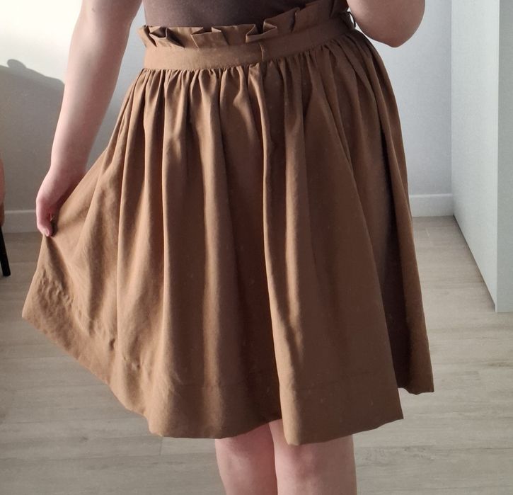 Brązowa spódnica w kolano rozmiar L H&M