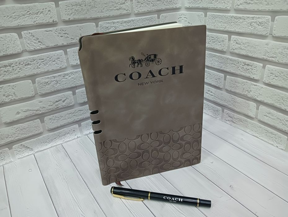 Блокнот ежедневник з ручкою Coach А5