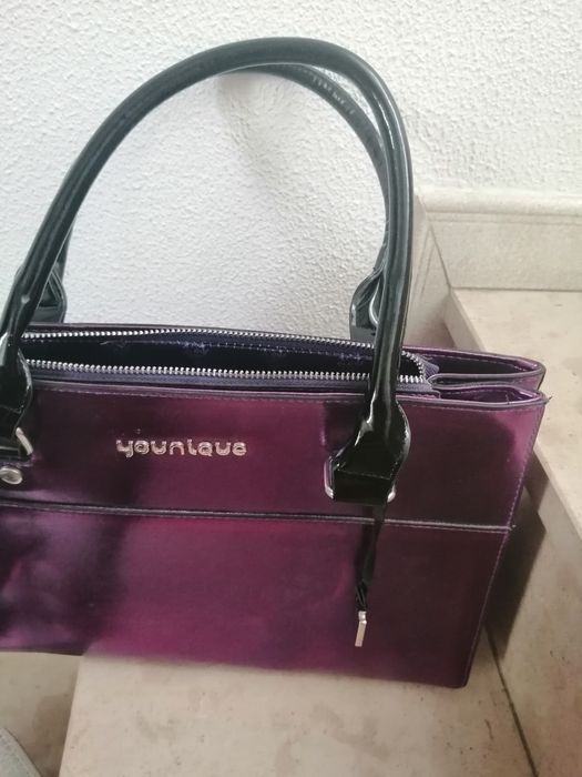 Carteira de senhora nova