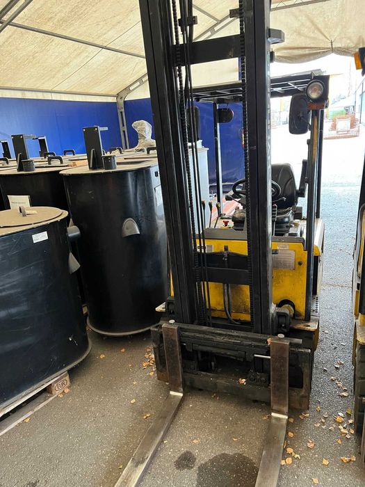 Wózek HYUNDAI elektryk