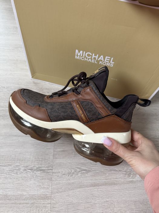 Michael kors 39