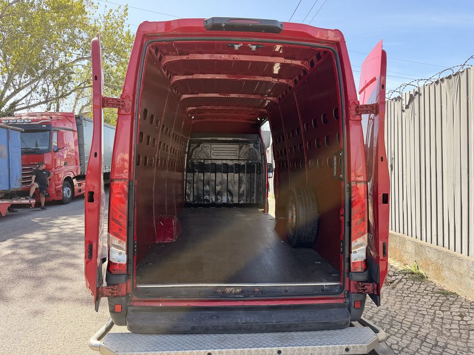IVECO 35s L5H2 Extra Longa Excelente estado 12/2018 Apenas 160.000km ###OPORTUNIDADE###