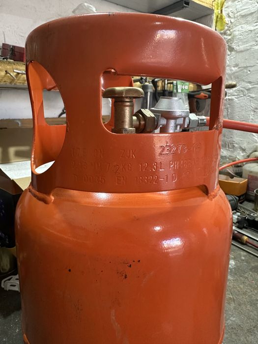 Газовий балон 12 л з новим вентилем