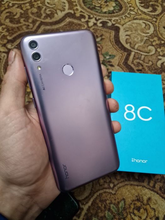 Смартфон Huawei Honor 8c 4/64GB чехол + коробка