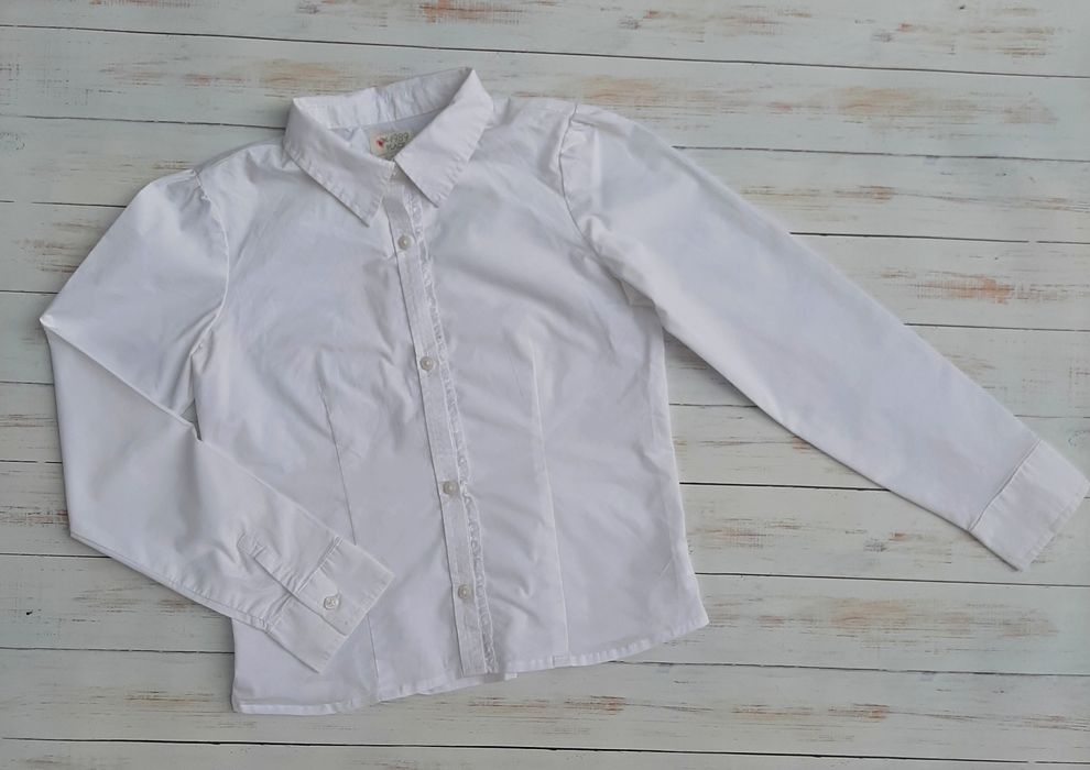 Біла шкільна блузка для дівчинки