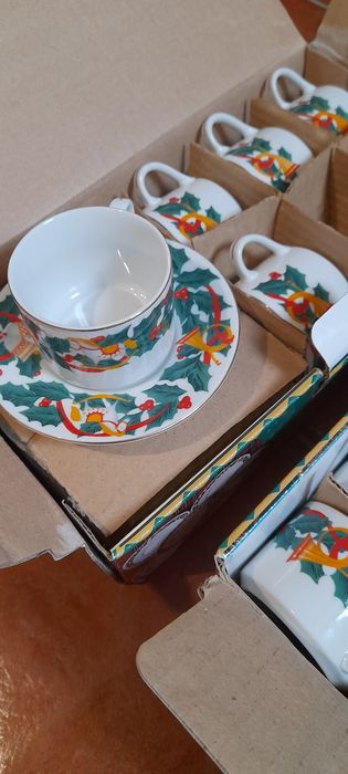 12 chávenas de café natal novas