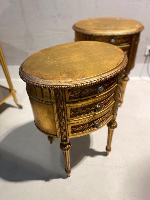 Komody , stoliki nocne , komodki , antyki , szafki nocne