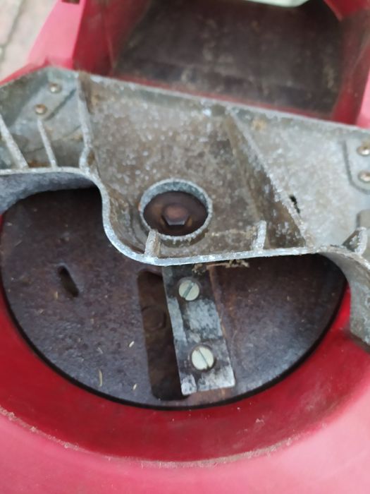 Подрібнювач гілок измельчитель веток