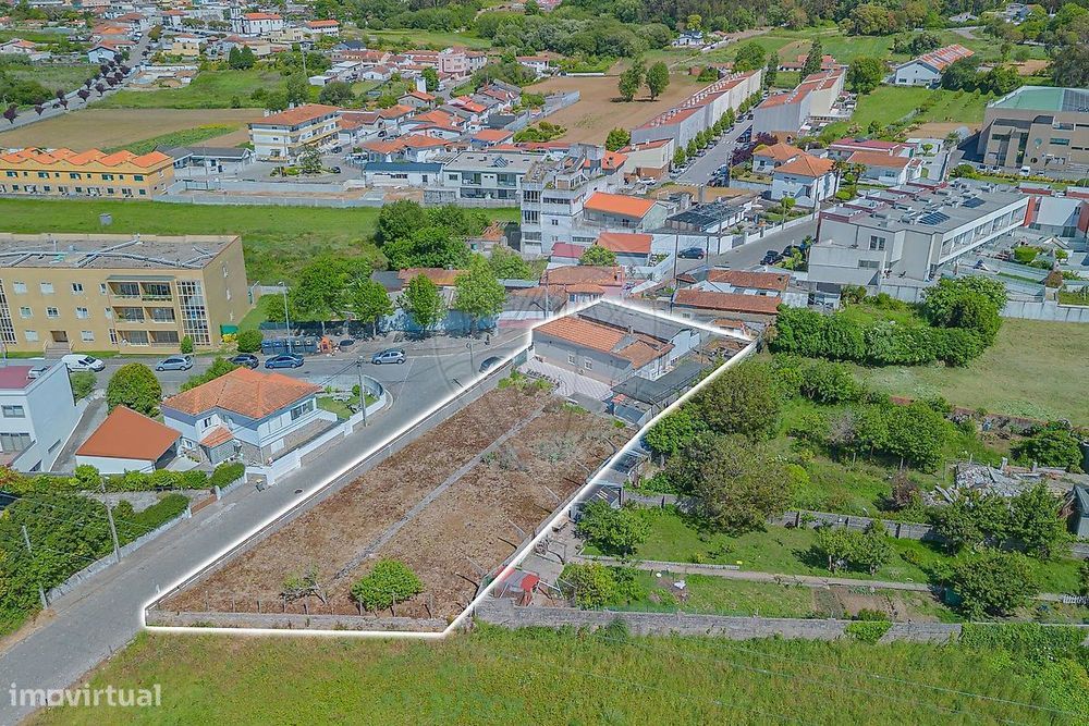 Moradia T4 para venda