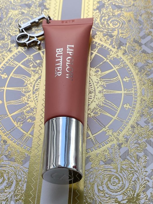 Lip butter kolor 106 pomelo (produkt killa razy uzywany )