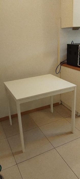 Stół Vangsta IKEA biały + 2 krzesła INGOLF