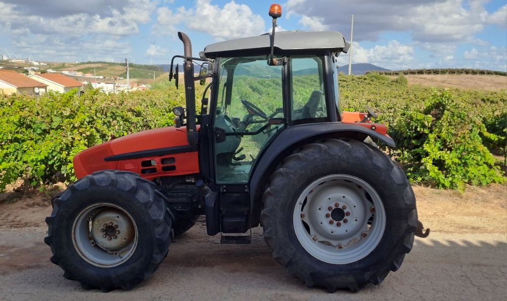 Trator same explorer 3 100 4x4 com inversor