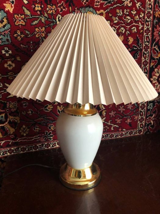 Лампа настольная