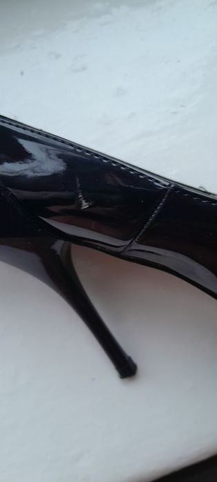 Туфлі жіночі  38,5