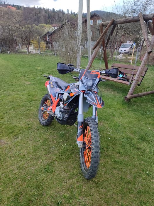 Продам мотоцик Кові Лайт 300