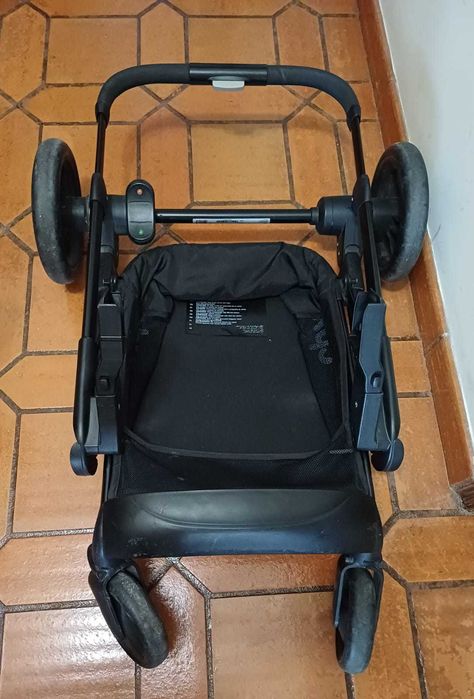 Trio Cybex (carro, ovo, alcofa e cadeira)