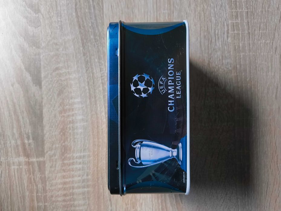 Zestaw ok. 100 kart Panini Adrenalyn XL UEFA Champions League 2014/15 + Puszka