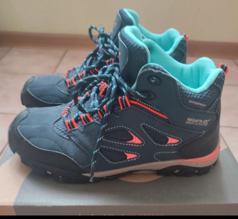 Buty trekkingowe Regatta Helcombe granatowe rozmiar 37