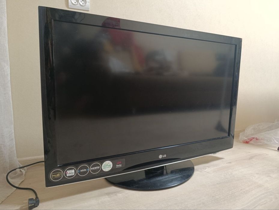 Телевізор LG 42LD420-ZA
