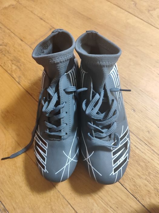 Футбольні бутси (копочки), нові, у коробці