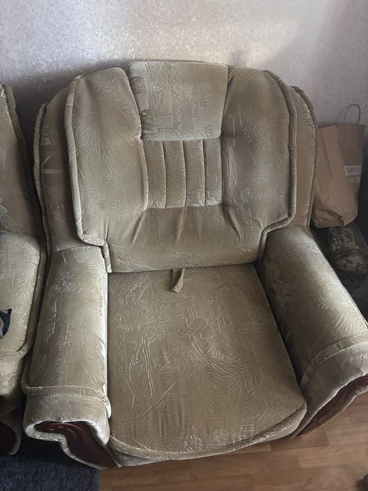 1000грн одно кресло кровать!Отличное состояние.Город Николаев Площадь