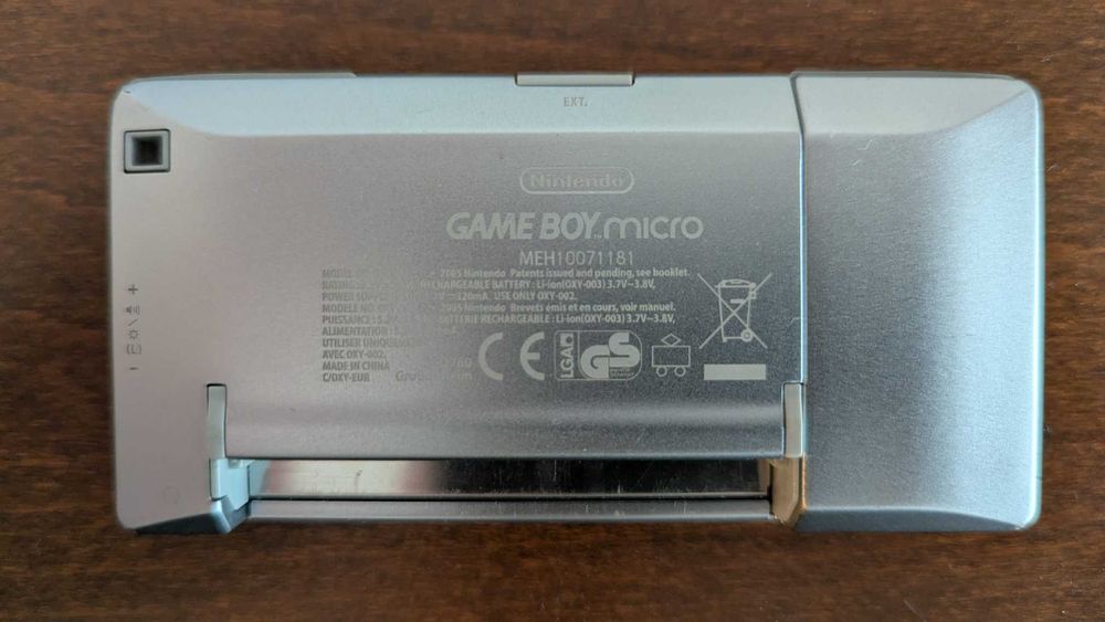 Gameboy Micro, Prateado