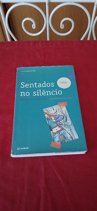 Sentados no Silêncio