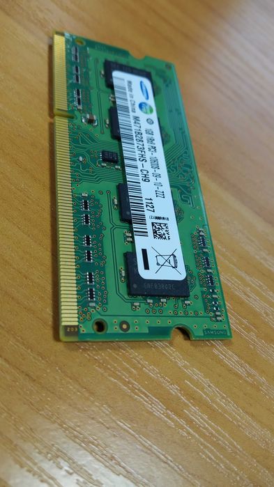 Оперативна пам'ять RAM DDR3 1Gb Samsung 1R*8 M471B2873FHS-CH9