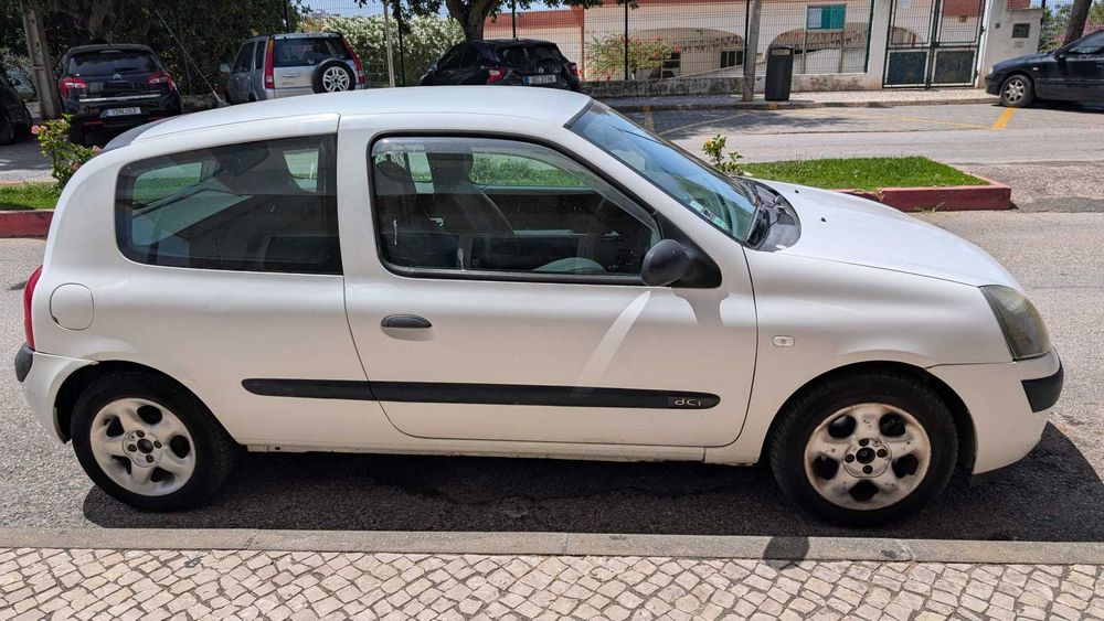 Renault Clio Comercial 2004
