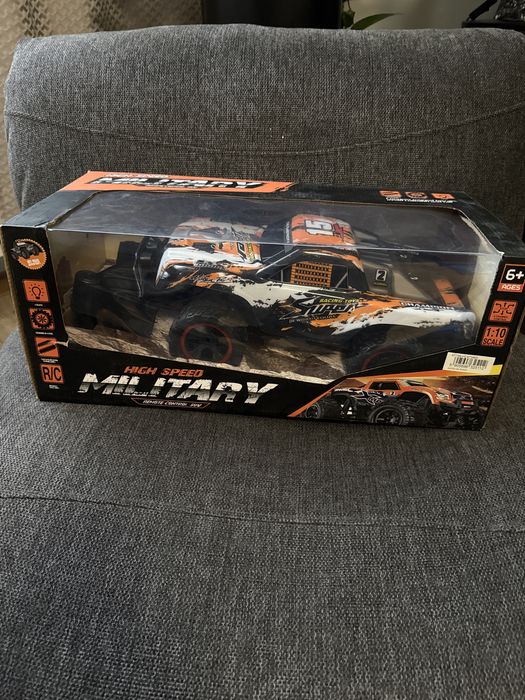 Sterowany samochód wyścigowy RC High Speed Military