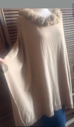 Narzutka ponczo peleryna