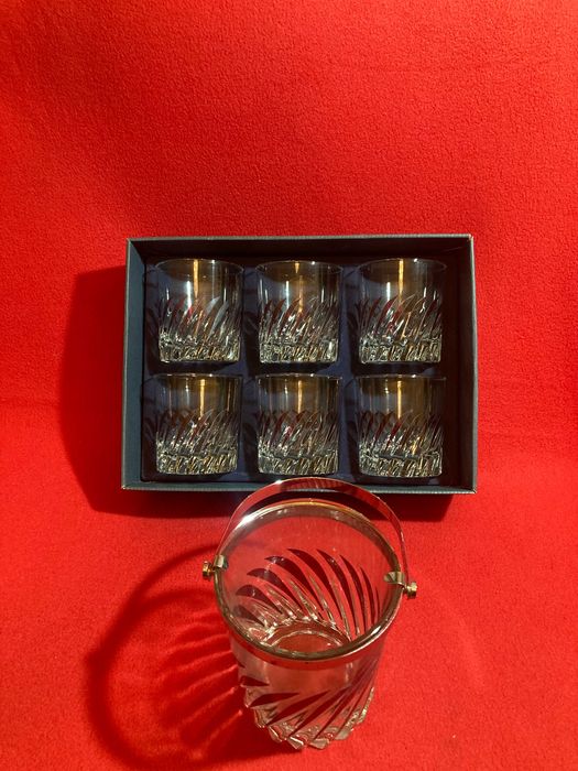 Conjunto de copos com Farpé, cristal d'arques