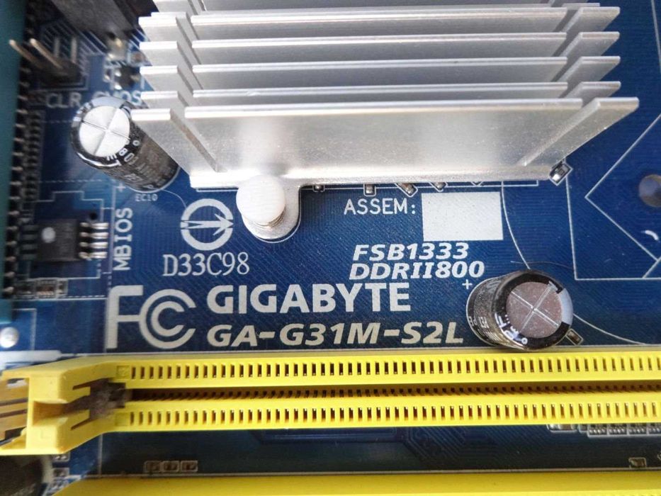 płyta główna gigabyte ga-31m-s2l + procesor intel e8400 lga775
