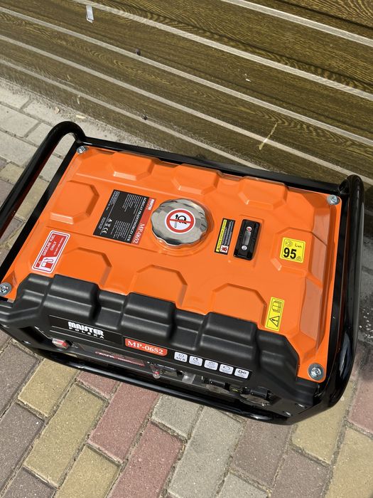 Електрогенератор бензиновий Majster Polska 3000 Вт 7 к.с