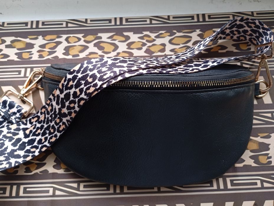 Nerka damska czarna z paskiem w panterkę