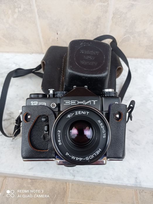 фотоапарат «Зенит-12сд»