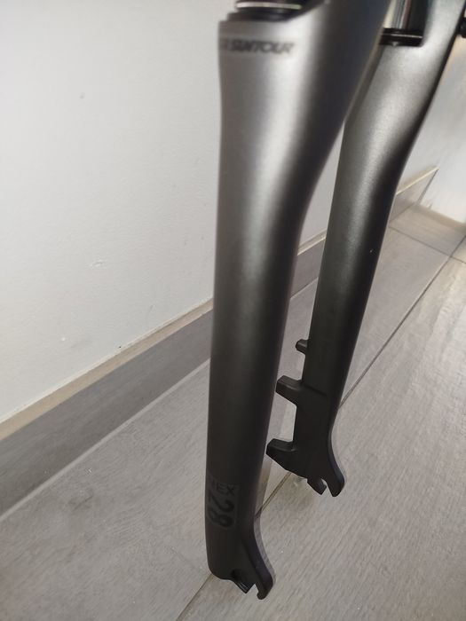 Amortyzator SR Suntour NEX 28 1 1/8" qr9 trekkingowy